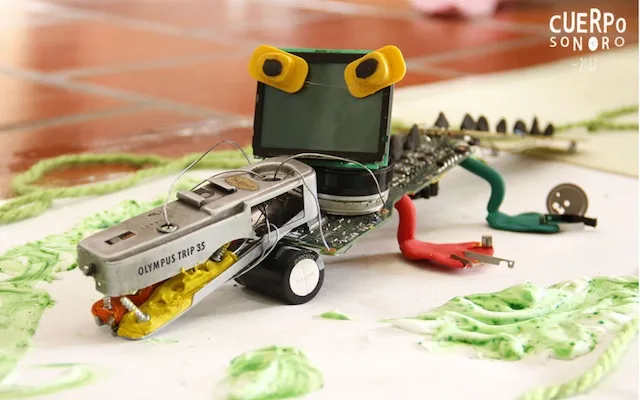 Experiencia de Cuerpo Sonoro: materia y materiales