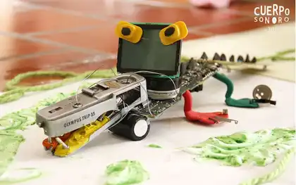 Experiencia de Cuerpo Sonoro: materia y materiales